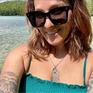 Meet your Posher, Stephanie